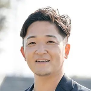中間 隼人